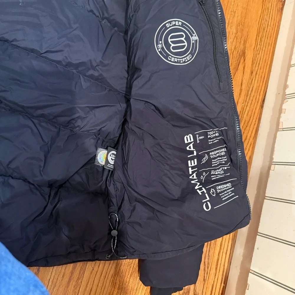 Aritzia Black SuperPuff Jacket - Picture 5 of 7